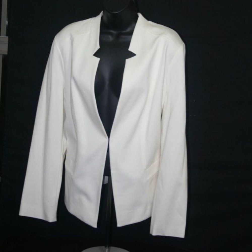 Chico's Off-White Blazer